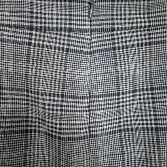 EUC J.Crew Pleated mini skirt in Italian plaid wool - Picture 5 of 8